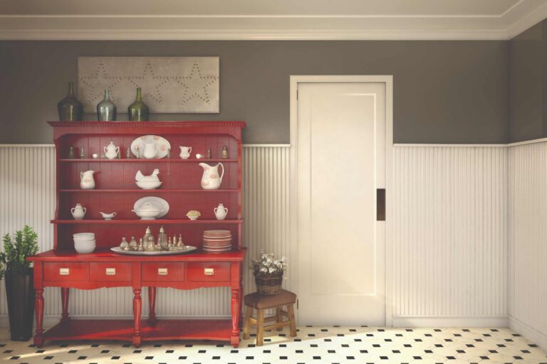 Country-style dining room molding detail